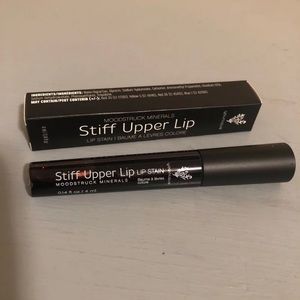 Younique Stiff Upper Lip Stain Simple
